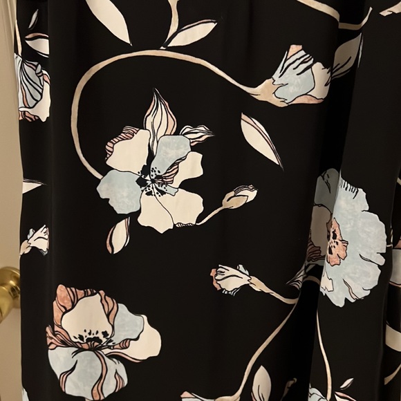 A New Day Dress - Picture 3 of 3